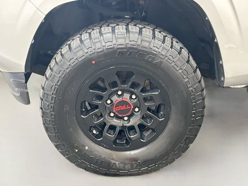 Used 2023 Toyota Tacoma SR AWD/4WD image 26