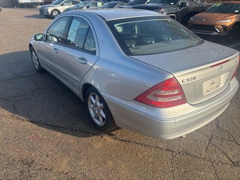 Used 2004 Mercedes-Benz C 320 4MATIC Sedan image 8