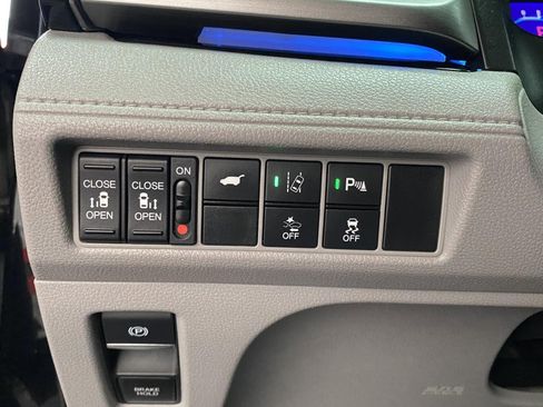 Used 2018 Honda Odyssey Elite image 62