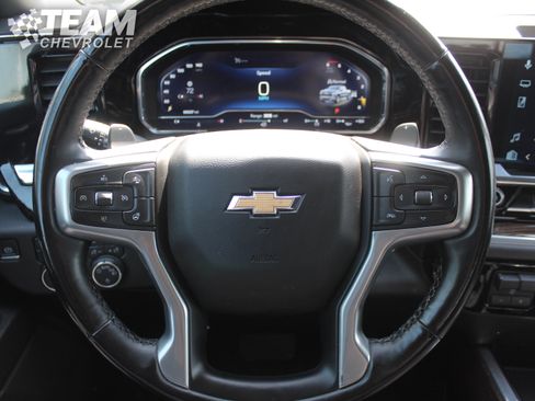 Used 2023 Chevrolet Silverado 1500 LT w/ Z71 Off-Road Package AWD/4WD image 14
