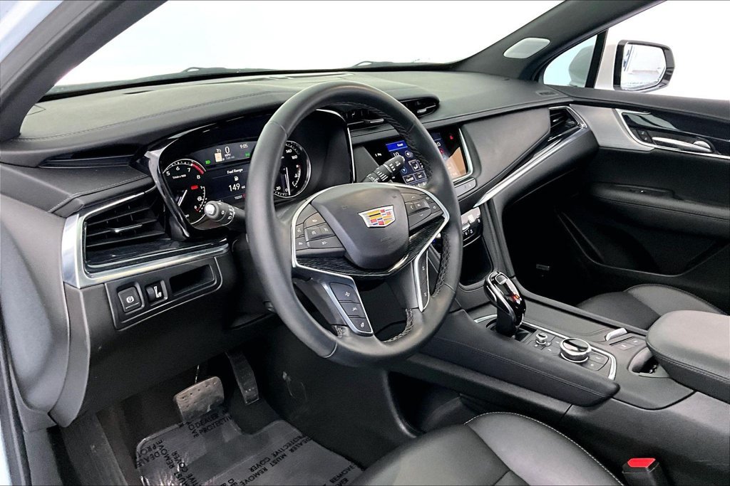 Used 2025 Cadillac XT5 Premium Luxury AWD/4WD image 16
