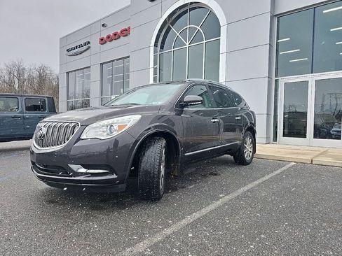 Used 2017 Buick Enclave Leather image 8