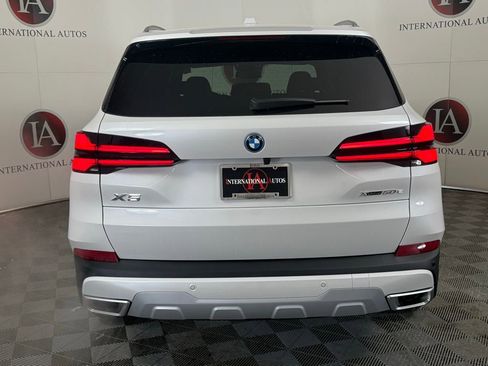 New 2026 BMW X5 xDrive50e w/ Premium Package image 7