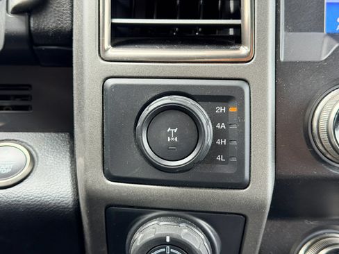 Used 2019 Ford F150 Raptor w/ Equipment Group 802A Luxury AWD/4WD image 21