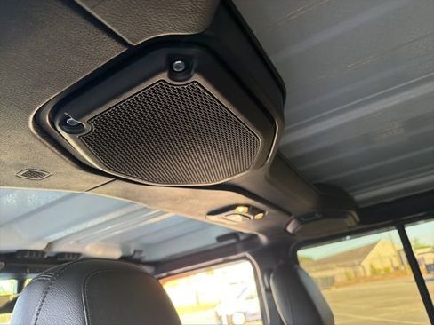 Used 2020 Jeep Wrangler Unlimited Rubicon AWD/4WD image 13