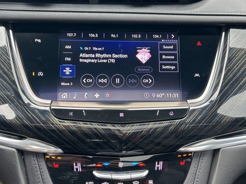 Used 2020 Cadillac XT6 Premium Luxury AWD/4WD image 13