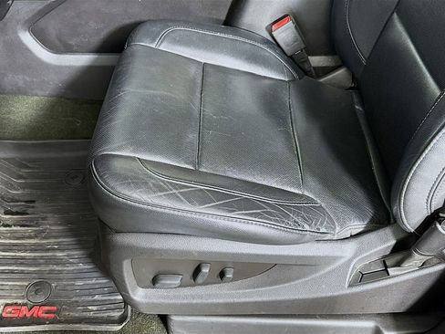 Used 2016 GMC Yukon SLT w/ Open Road Package image 20