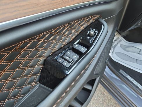 Used 2024 Jeep Grand Cherokee Summit image 13