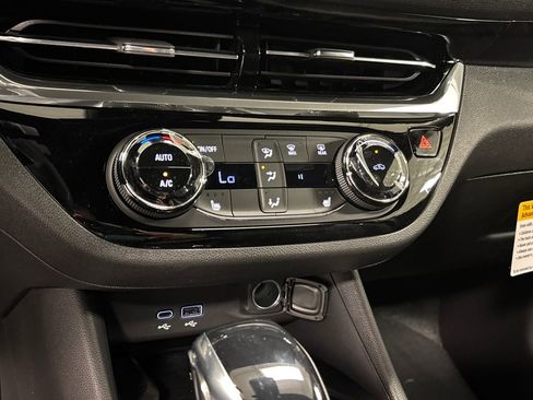 New 2026 Buick Envista Sport Touring FWD image 36