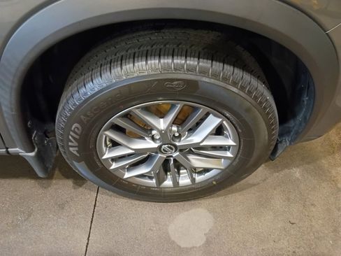 Used 2021 Nissan Rogue S FWD image 25
