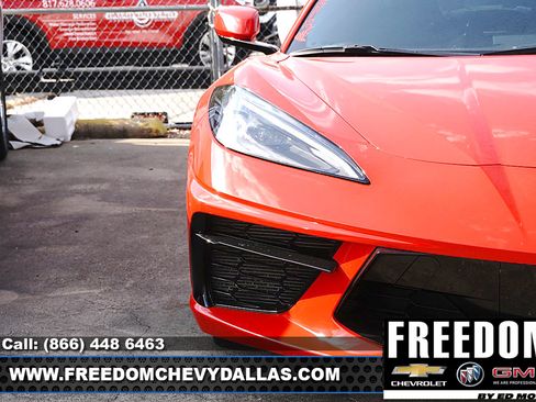Used 2024 Chevrolet Corvette Stingray Coupe w/ 1LT RWD image 6