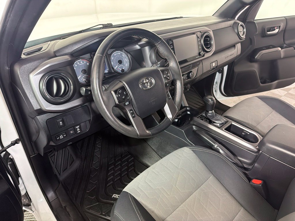 Used 2023 Toyota Tacoma TRD Off-Road AWD/4WD image 9