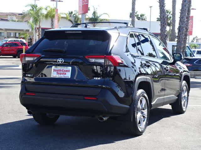 Used 2025 Toyota RAV4 XLE w/ Convenience Package FWD image 13