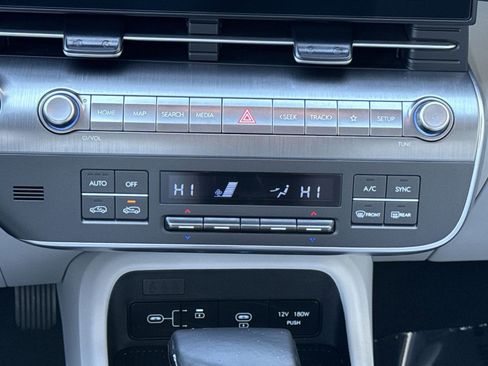 Certified 2025 Hyundai Kona SEL image 20