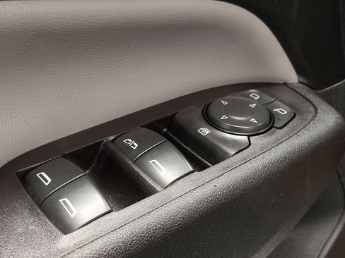 Used 2020 Chevrolet Equinox LS w/ LS Convenience Package FWD image 27