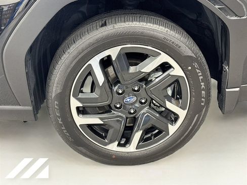 Used 2025 Subaru Forester Limited w/ Popular Package #1 AWD/4WD image 34