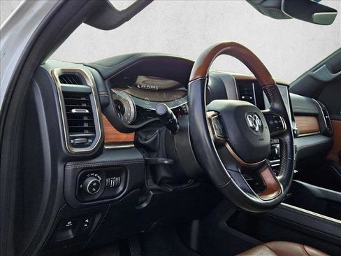 Used 2022 RAM 1500 Limited w/ Body Color Bumper Group image 10