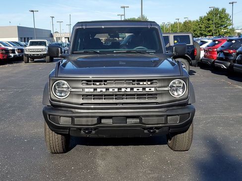 New 2025 Ford Bronco 4-Door image 2