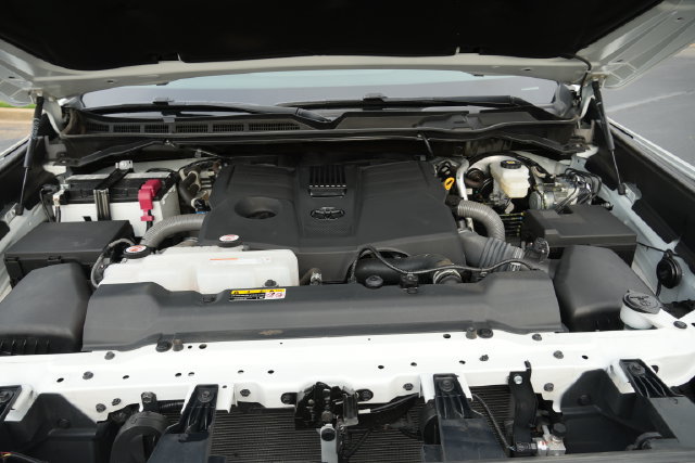 Used 2024 Toyota Tundra Limited AWD/4WD image 14