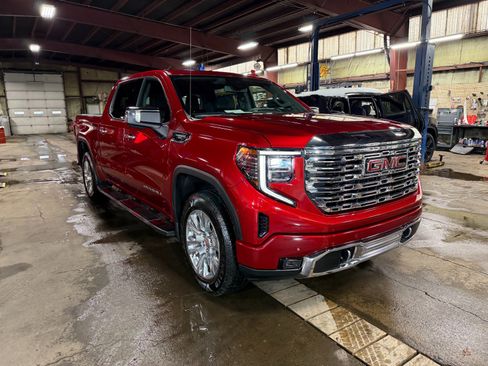 Used 2023 GMC Sierra 1500 Denali w/ Denali Carbonpro Edition image 7