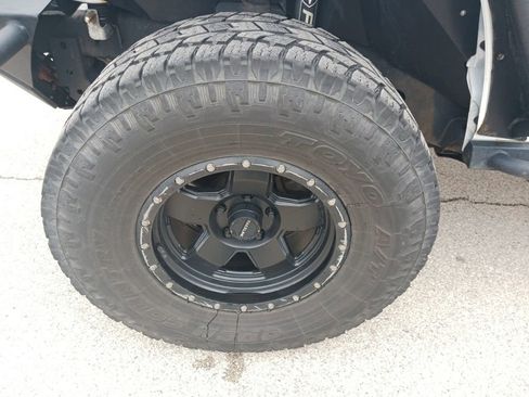 Used 2016 Jeep Wrangler Willys Wheeler image 19