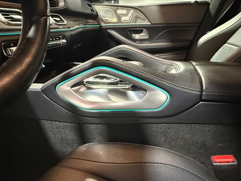 Used 2020 Mercedes-Benz GLE 450 4MATIC w/ Premium Package image 21