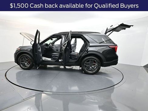 New 2025 Ford Explorer ST-Line w/ ST-Line Street Pack image 37