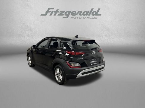 Used 2023 Hyundai Kona SE image 3