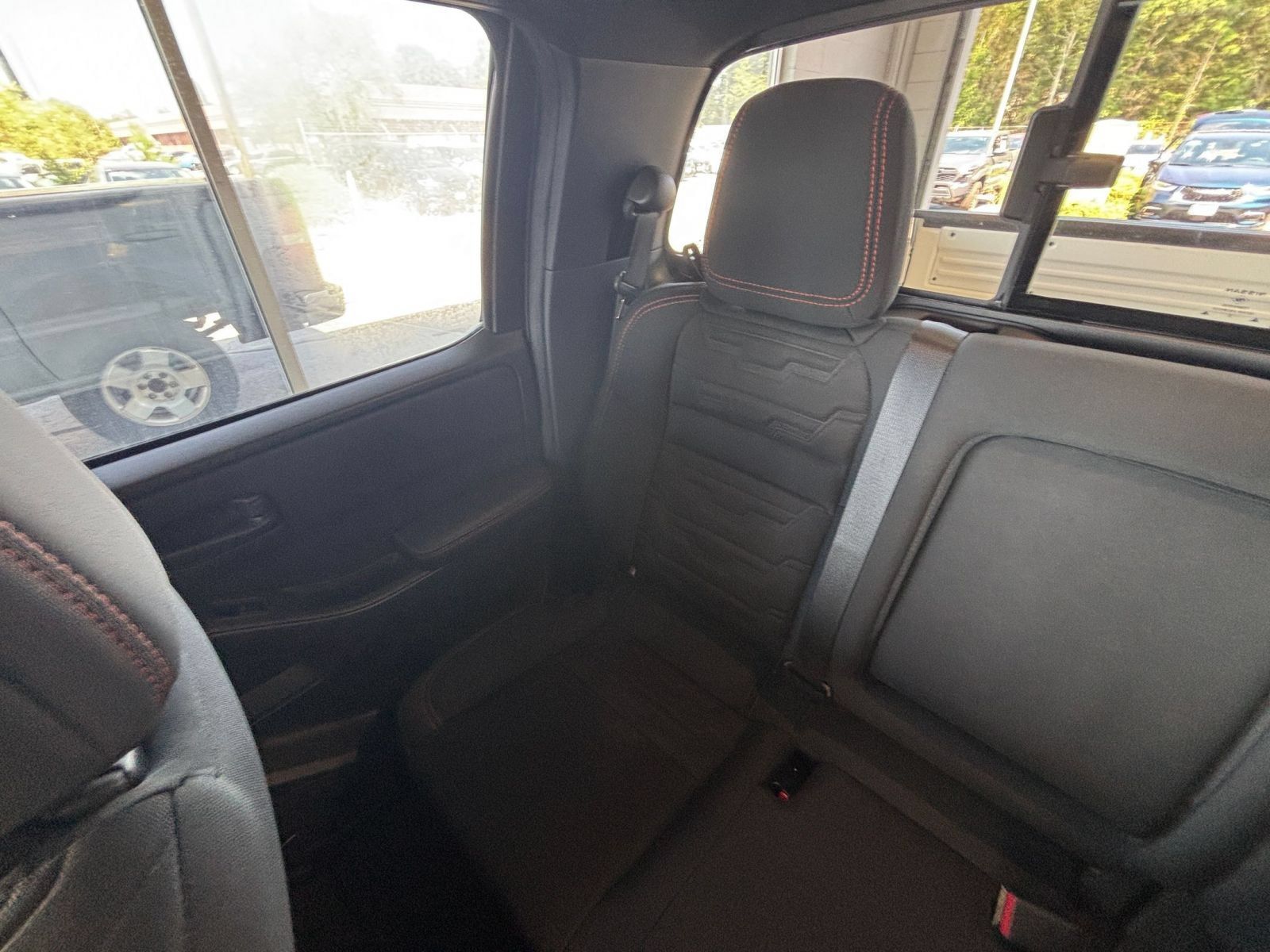 Used 2026 Nissan Frontier PRO-4X AWD/4WD image 39