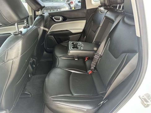 Certified 2022 Jeep Compass Limited w/ Sun and Sound Group image 19