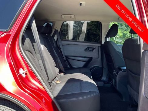 Used 2021 Nissan Rogue S image 12