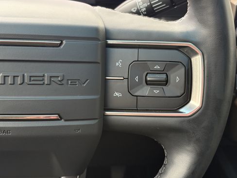 Used 2024 GMC Hummer EV 2X w/ Extreme Off-Road Package AWD/4WD image 17