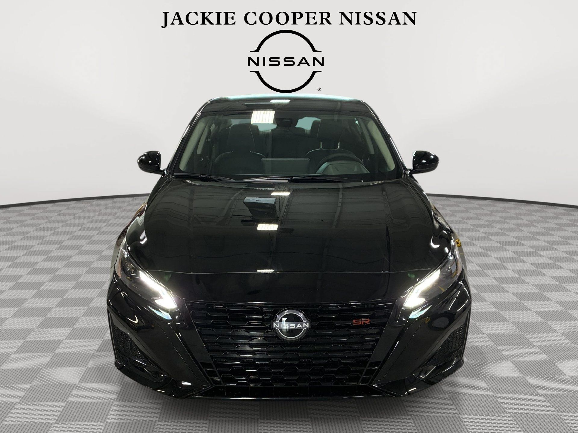 New 2026 Nissan Altima 2.5 SR FWD image 2
