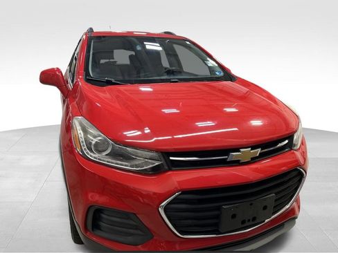 Used 2018 Chevrolet Trax LT w/ LT Convenience Package image 22