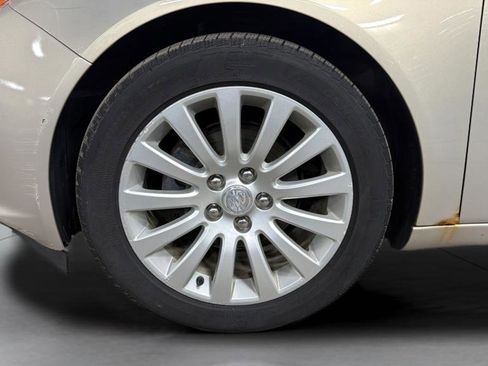 Used 2012 Buick Regal Leather image 26