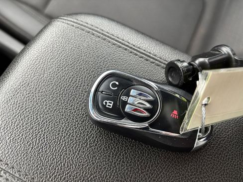 Used 2025 Buick Encore GX Preferred FWD image 21