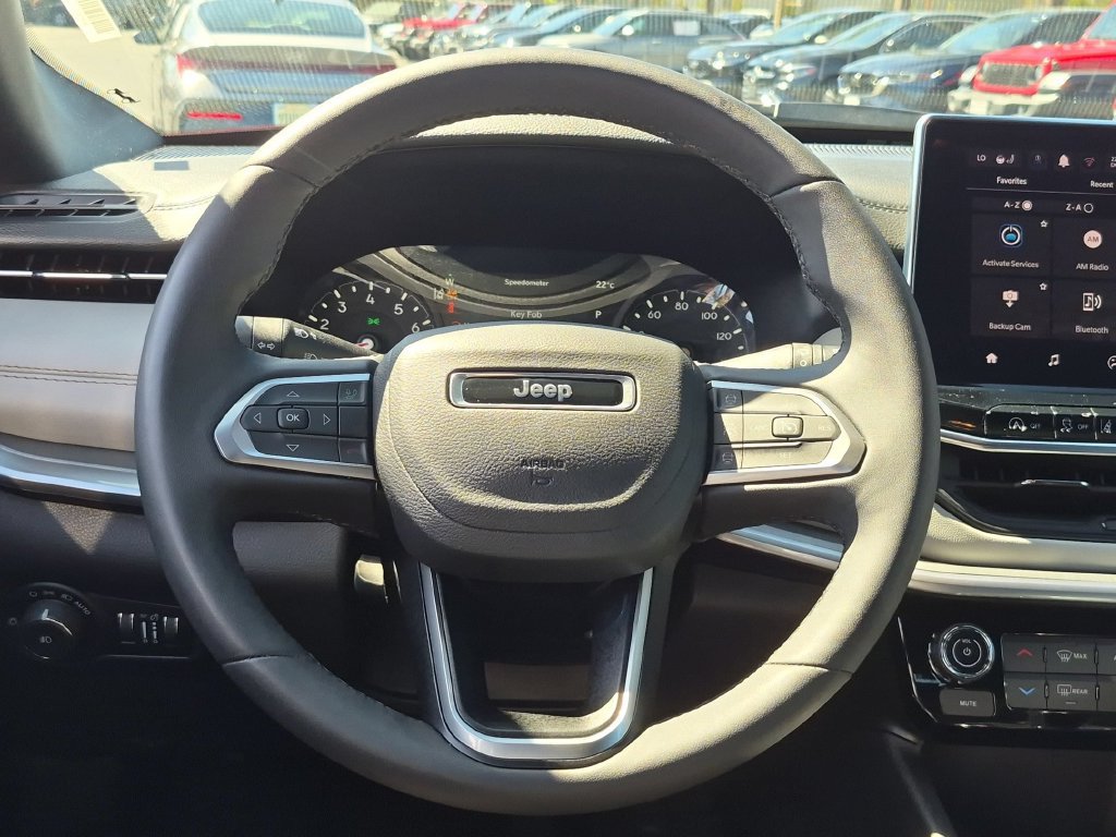 Used 2025 Jeep Compass Limited AWD/4WD image 23