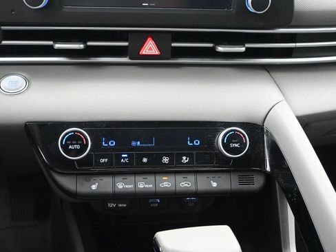 Used 2023 Hyundai Elantra Blue FWD image 19