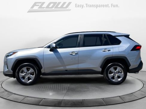 Certified 2025 Toyota RAV4 XLE FWD image 4