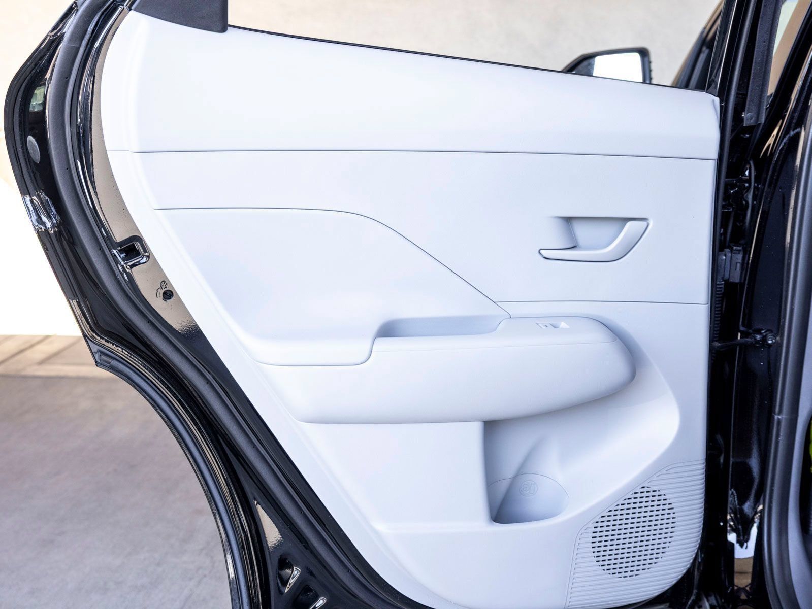 New 2025 Hyundai Kona SEL FWD image 19