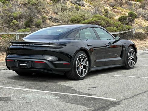 New 2025 Porsche Taycan image 7