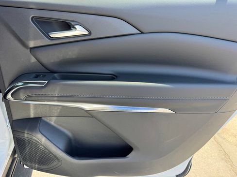 New 2026 Chevrolet Traverse LT FWD image 11