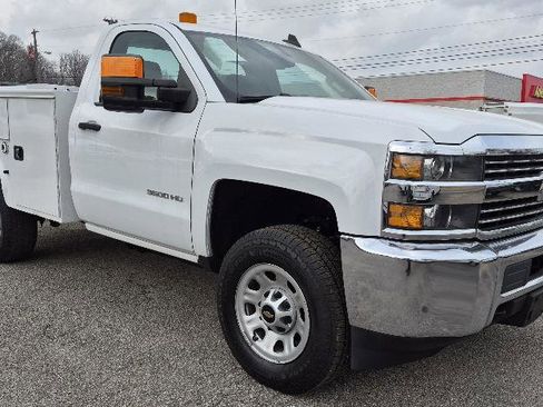 Used 2018 Chevrolet Silverado 3500 W/T image 5