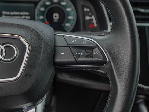 Certified 2022 Audi Q7 3.0T Prestige image 12