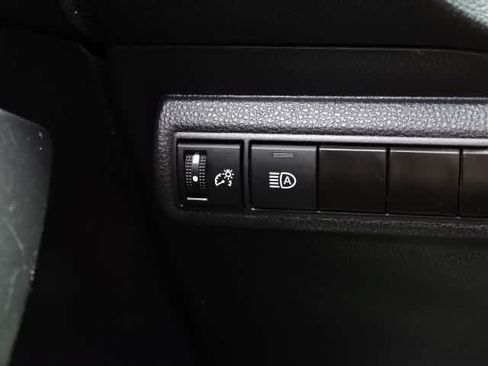 Used 2025 Toyota Corolla LE FWD image 39