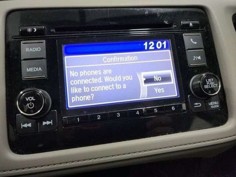 Used 2021 Honda HR-V LX image 5