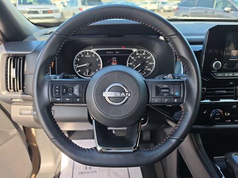 Used 2025 Nissan Pathfinder Rock Creek AWD/4WD image 24