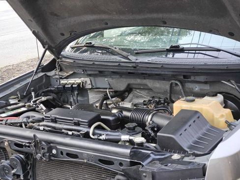 Used 2010 Ford F150 XLT image 7