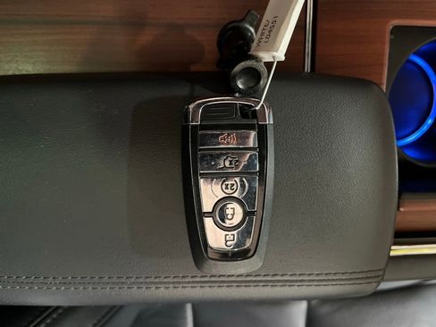 Used 2023 Lincoln Navigator L Reserve AWD/4WD image 24