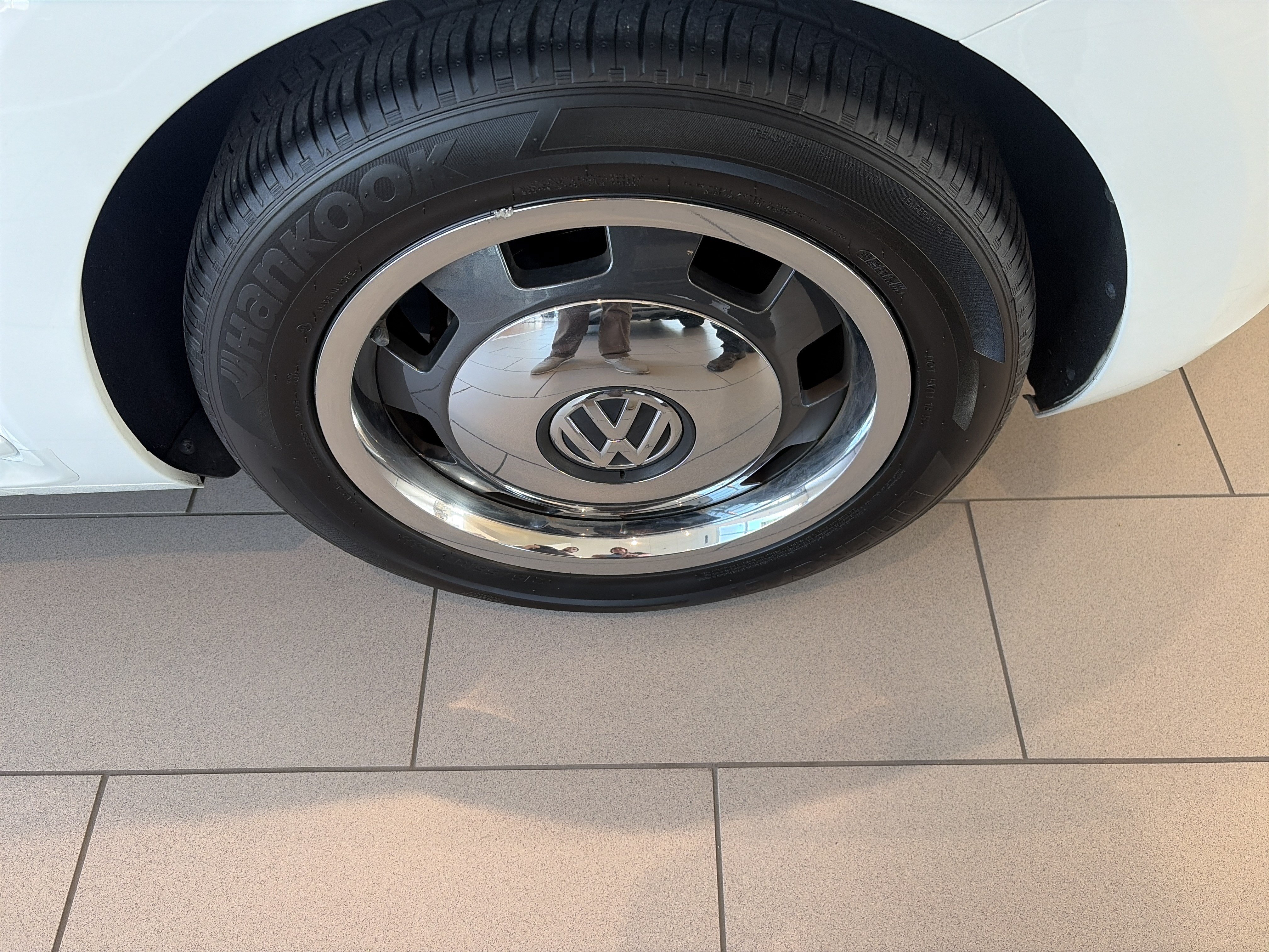 Used 2016 Volkswagen Beetle 1.8T Denim FWD image 9